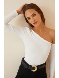 Blouse - White - Fitted - 1