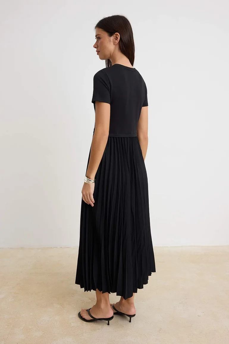 Black Pleated Woven Dress - 3