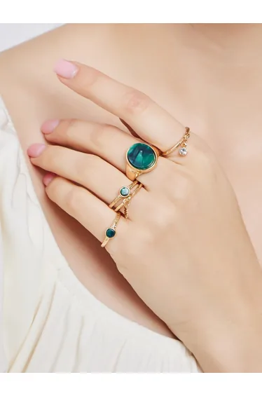 Set of 5 - Embellished Rings