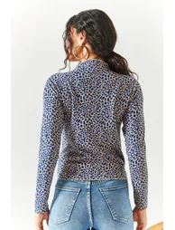 Women's Leopard Sax Sectional High Collar Lycra Crop Top - 2