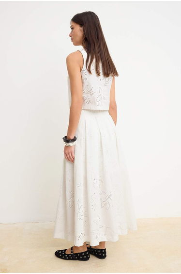 White Skirt product thumbnail 3