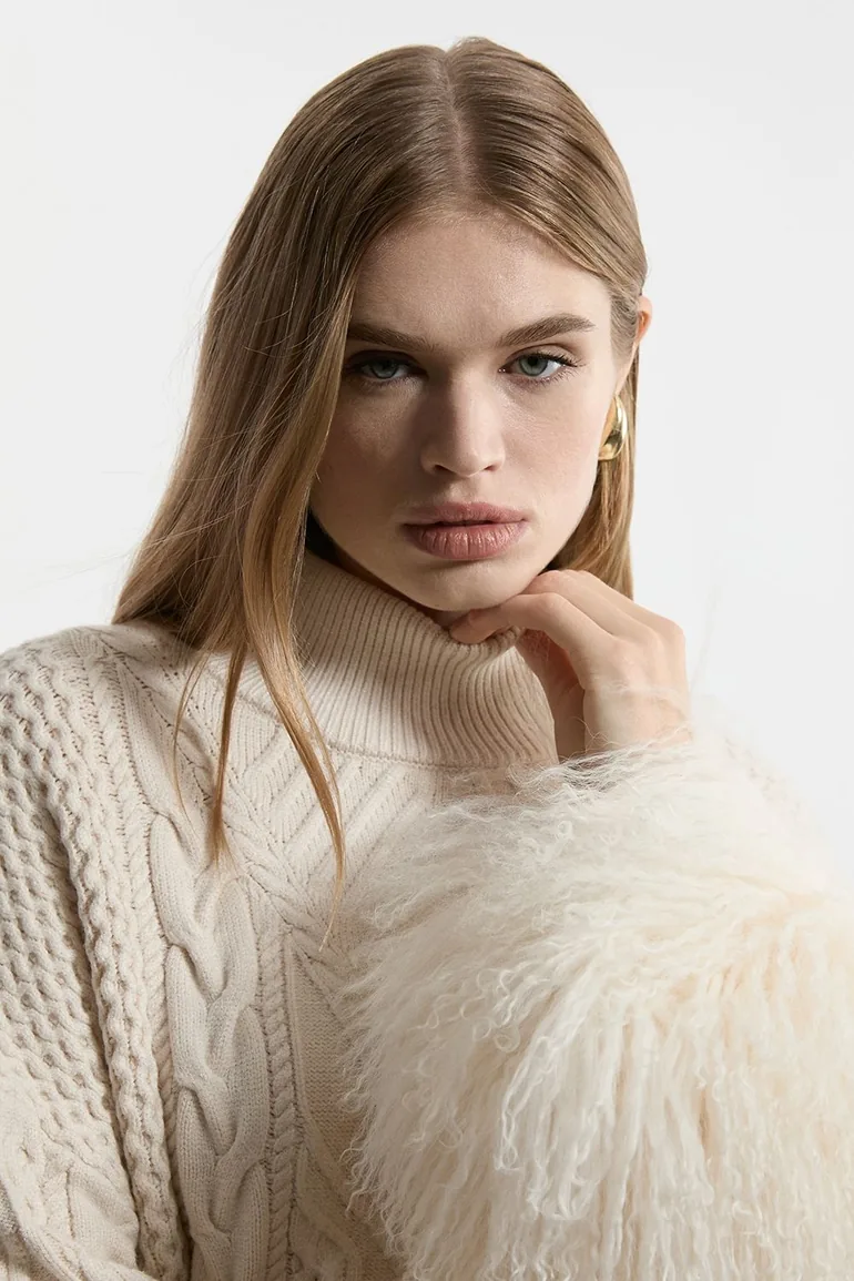 Cable Knit Viscose Blend Shearling Cuff Jumper - 1