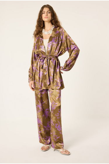 SATIN PANTS SUIT product thumbnail 2