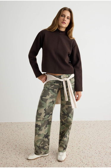 Brown Premium Stitching Detailed Stand Collar Regular Fit Interlock Knitted Sweatshirt product thumbnail 2