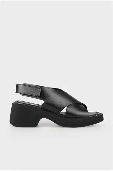 Black Leather Women's Daily Sandals