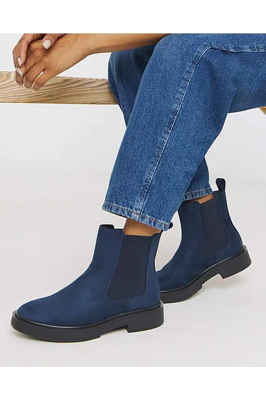 Classic Chelsea Boot Extra Wide