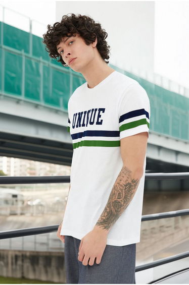 T-Shirt - White - Regular fit