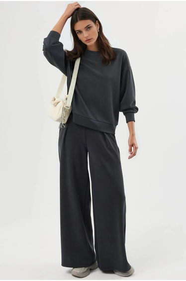 BUSEM Relaxed Fit Crew Neck Modal Sweatshirt