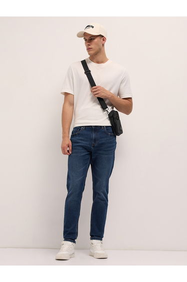Men Cotton Blend Mid Rise Slim Fit Jeans