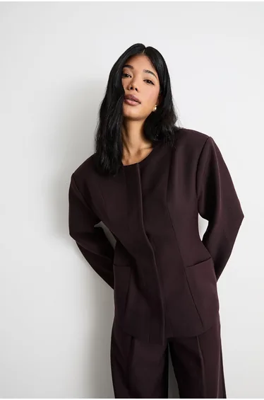 بليزر وير هاوس بني