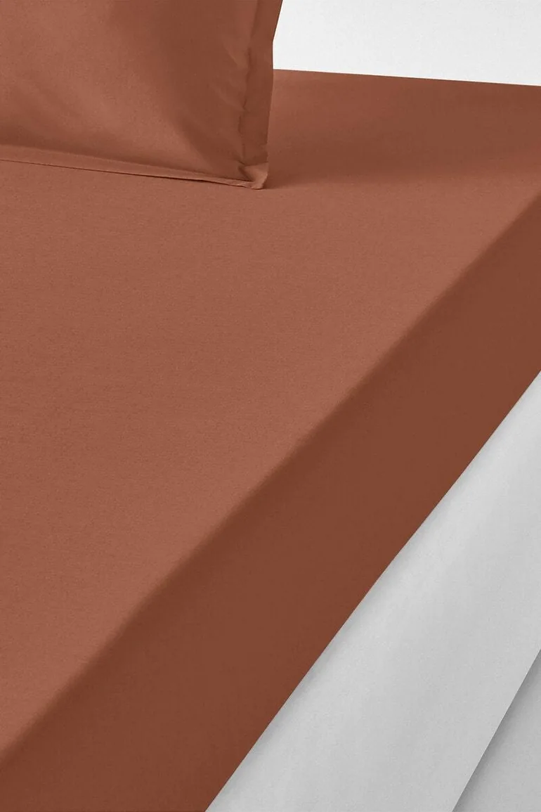 شرشف سرير قطن سادة بحواف مطاطية