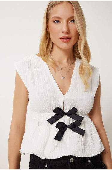 Women's Ecru Bow Detailed Textured Stretchy Knitted Blouse