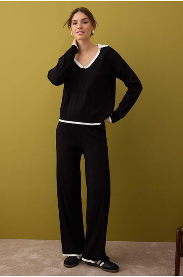 Black Polo Neck Color Block Knitwear Sweater-Pants Bottom-Top Set