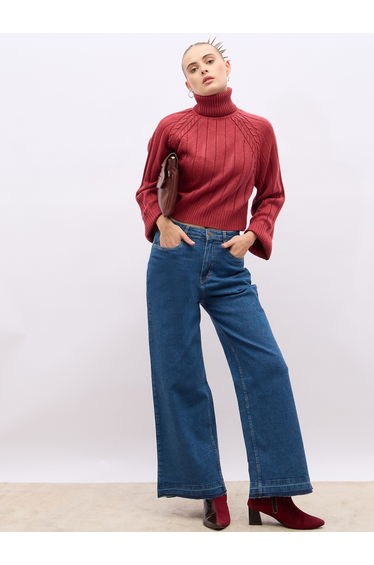 High Rise Frayed Hem Wide Leg Jeans