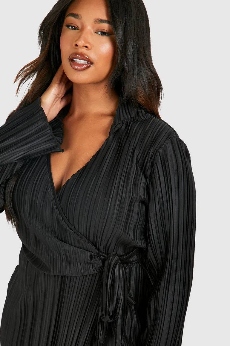 Plus Wide Plisse Wrap Shirt Dress - black - 3