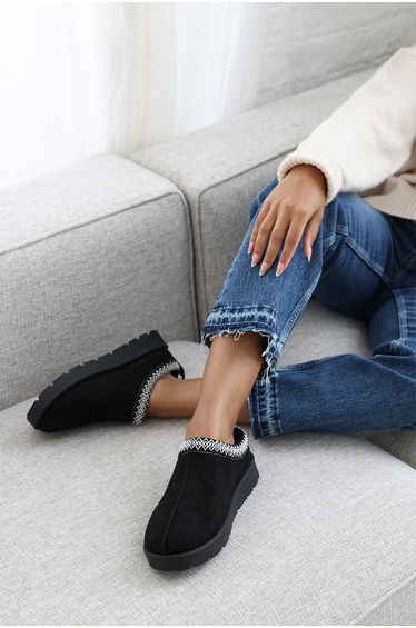 Quincy Cosy Black Faux-Suede Fur Lining Slipper