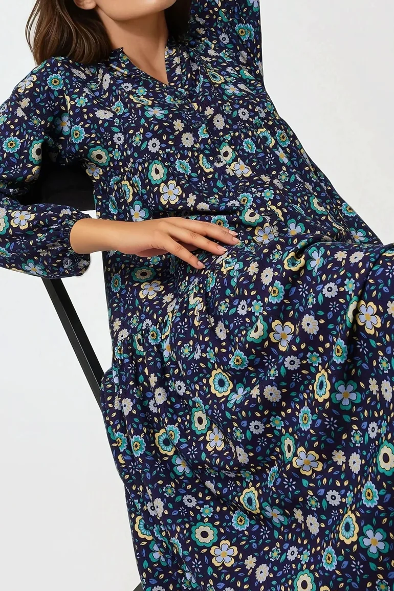 Printed V-Neck Maxi Dress with Buttons - 3