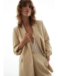 Relaxed Roll Sleeve Edge To Edge Blazer