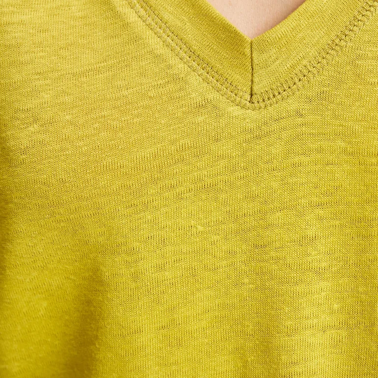 V-Neck Linen T-Shirt with Short Sleeves - 3