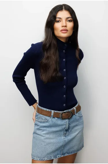 MIXRAY Slim Fit Half Turtleneck Cardigan with Button Closure