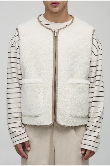 Boxy Fit Reversible Borg & Suede Gilet - ecru