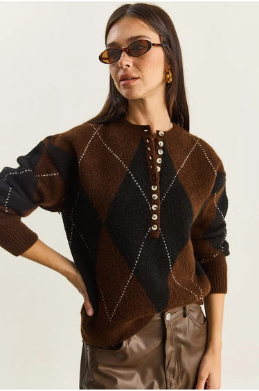 LUCCI Knit Crew Neck Sweater with Button Closure