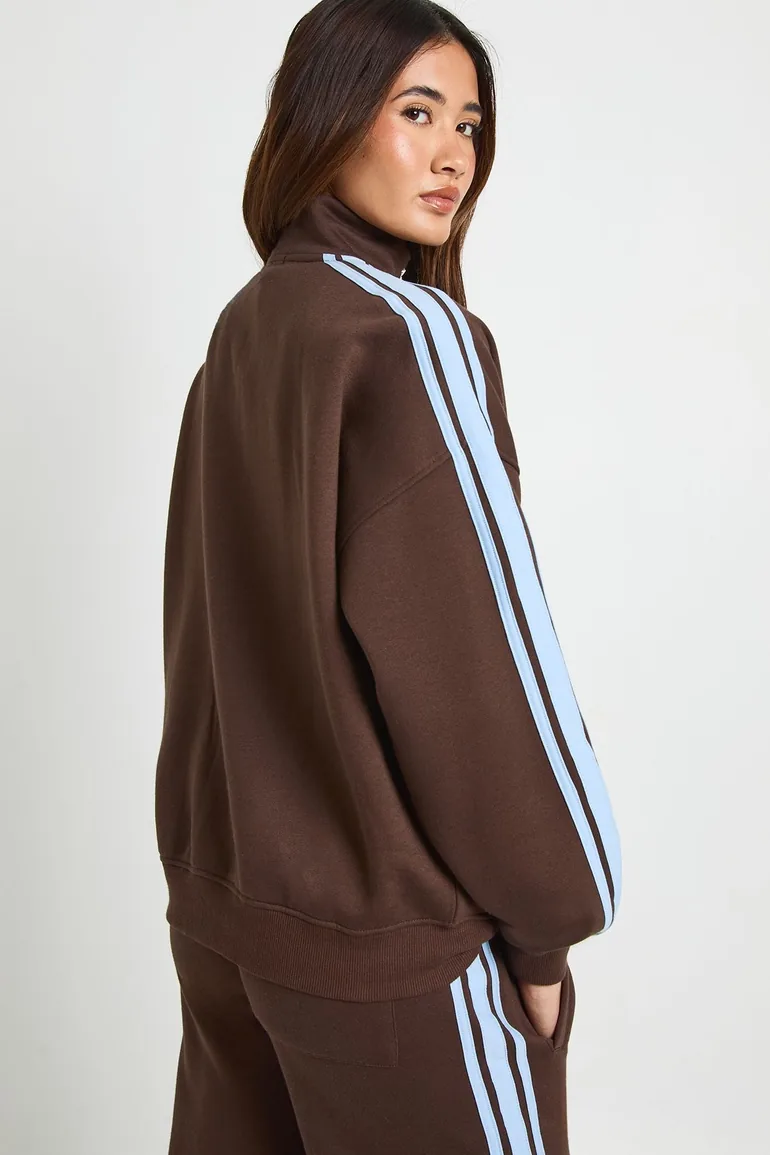 سويتشيرت بوهو بني بأكمام طويلة - 2