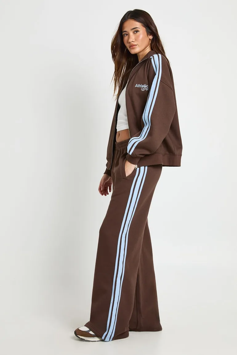 سويتشيرت بوهو بني بأكمام طويلة