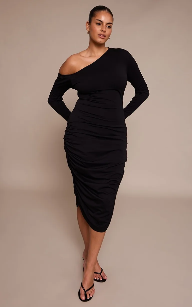 Plus Black Sculpt Off Shoulder Ruched Midi Dress Prettylittlething Black :  Dresses : VogaCloset Oman