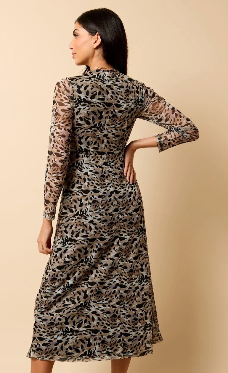 amber brown leopard print midi dress Baum Und Pferdgarten Amber Midi Dress in Leopard Print