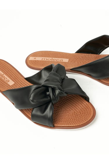 Strappy Open Toe Flat Sandals
