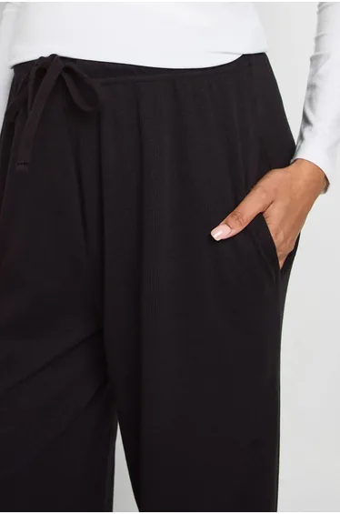 بنطلون مضلع بأرجل عريضة لون أسود - للحوامل