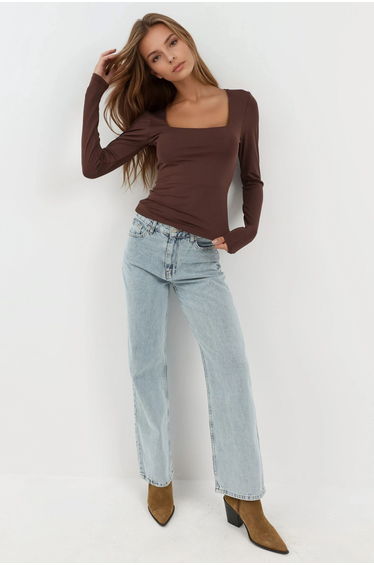 Slim Fit Square Collar Knit Top