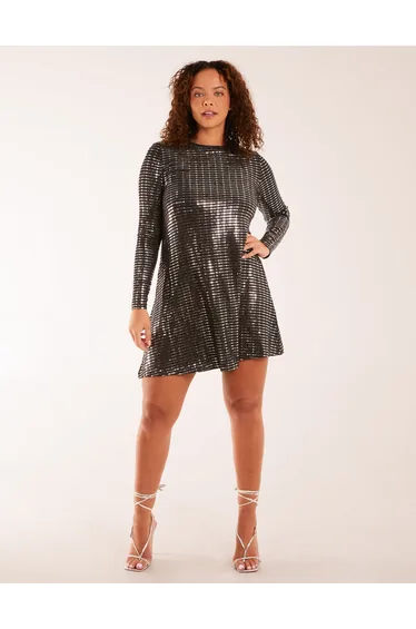 فستان سوينغ بأكمام طويلة