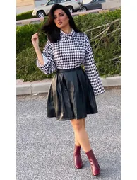 تنورة قصيرة بمظهر رطب - أسود - 1