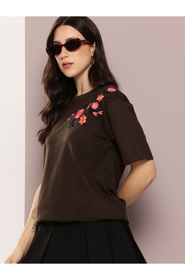 Women Oversized Embroidery T-Shirt