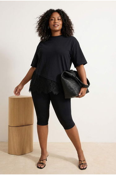 Black Hem Lace Detailed Plus Size T-Shirt
