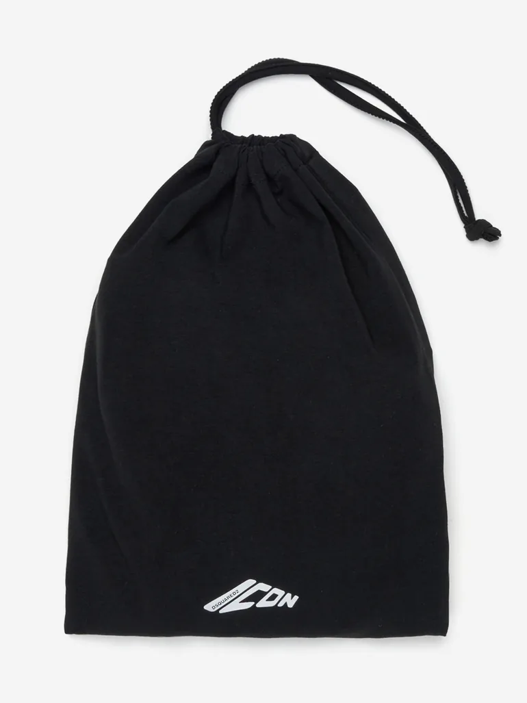 طقم بيجاما أطفال بطبعة شعار لون أسود - 4