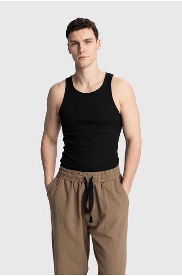 GIESTO Fitted Sleeveless U Collar T-Shirt