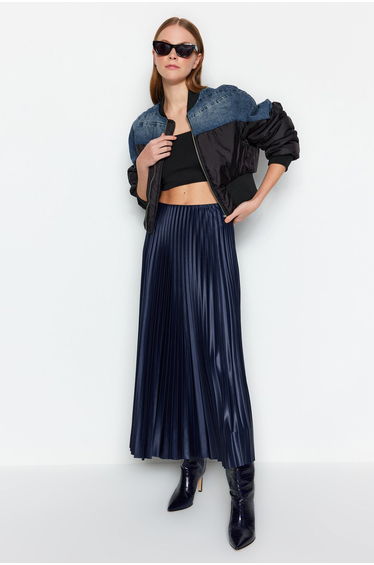 Navy Blue Pleated Maxi Knitted Skirt
