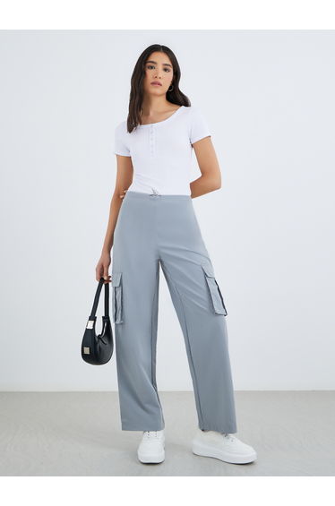Solid Pocket Cargo Pants with Concealed Zip