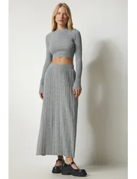 Women's Gray Ribbed Knitwear Crop Skirt Suit