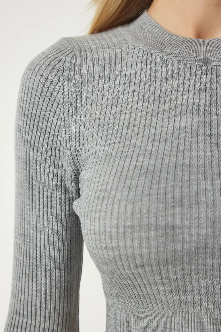 Women's Gray Ribbed Knitwear Crop Skirt Suit - 5