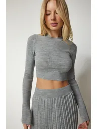 Women's Gray Ribbed Knitwear Crop Skirt Suit - 3