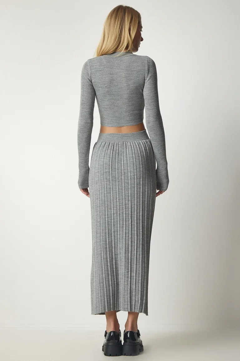 Women's Gray Ribbed Knitwear Crop Skirt Suit - 2