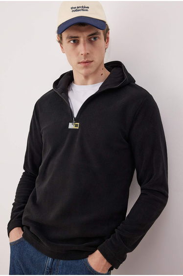 Black slim/dark cut polar zippered hooded sweatshirt