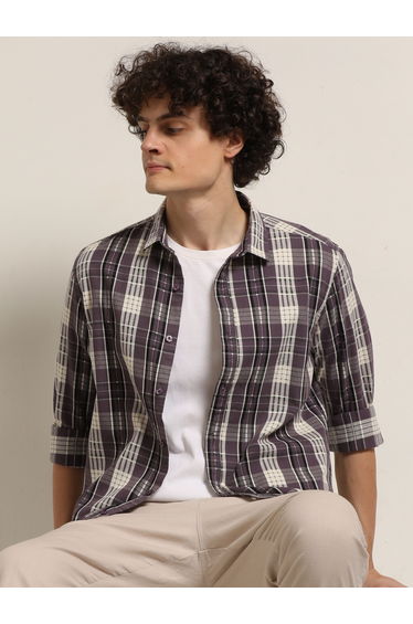 Men Purple Checked Long Sleeves Shirt