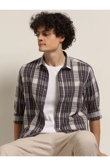 Men Purple Checked Long Sleeves Shirt