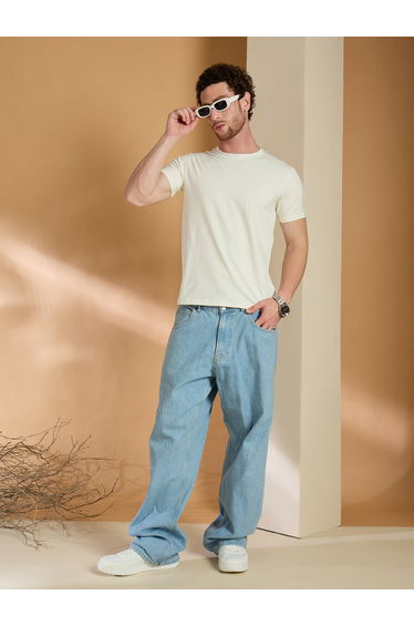 Off White Solid Slim Fit T-Shirt
