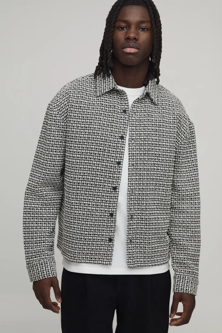 قميص بنمط جاكيت بوكلية - أسود